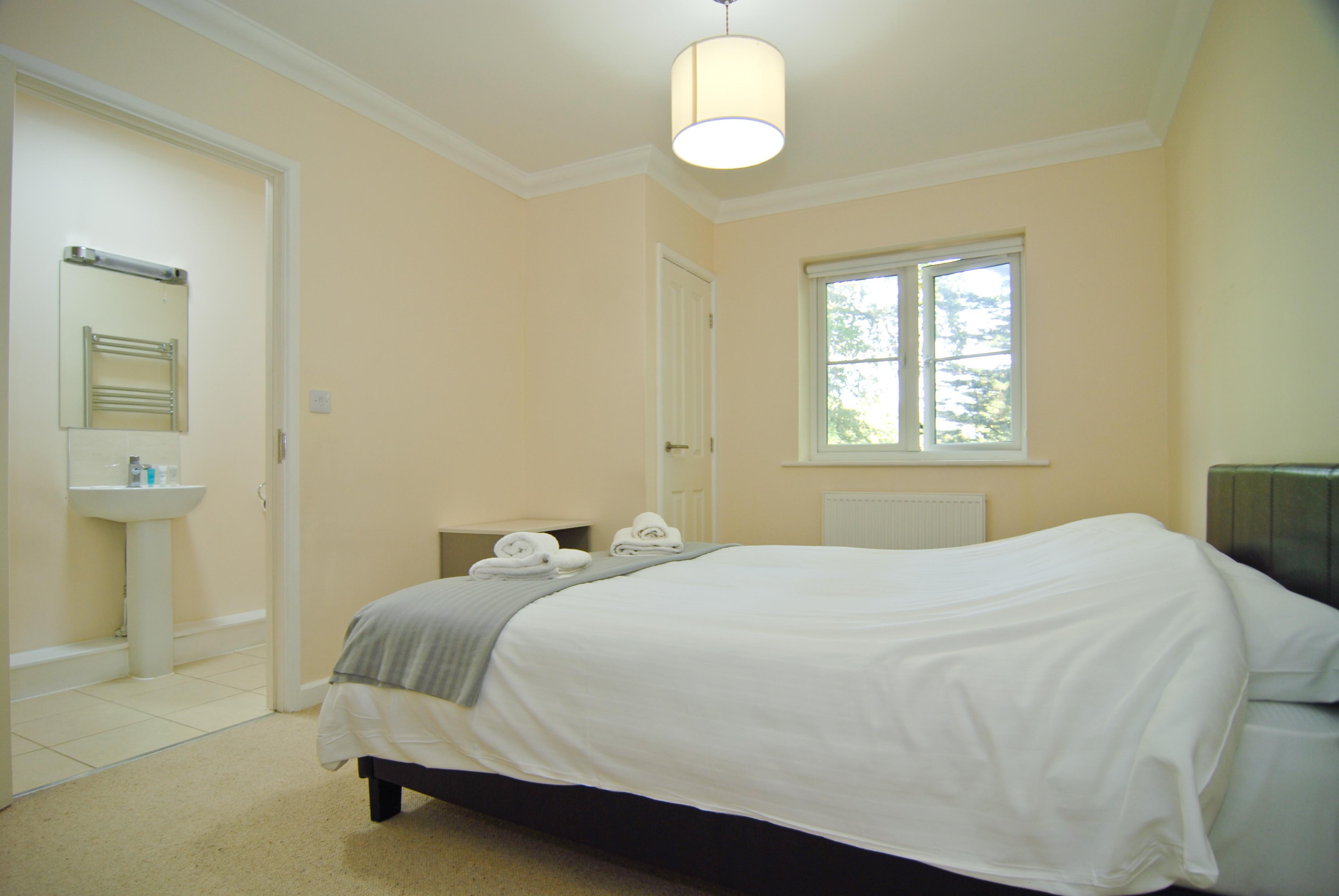Room And Roof Southampton Serviced Apartments Exterior photo