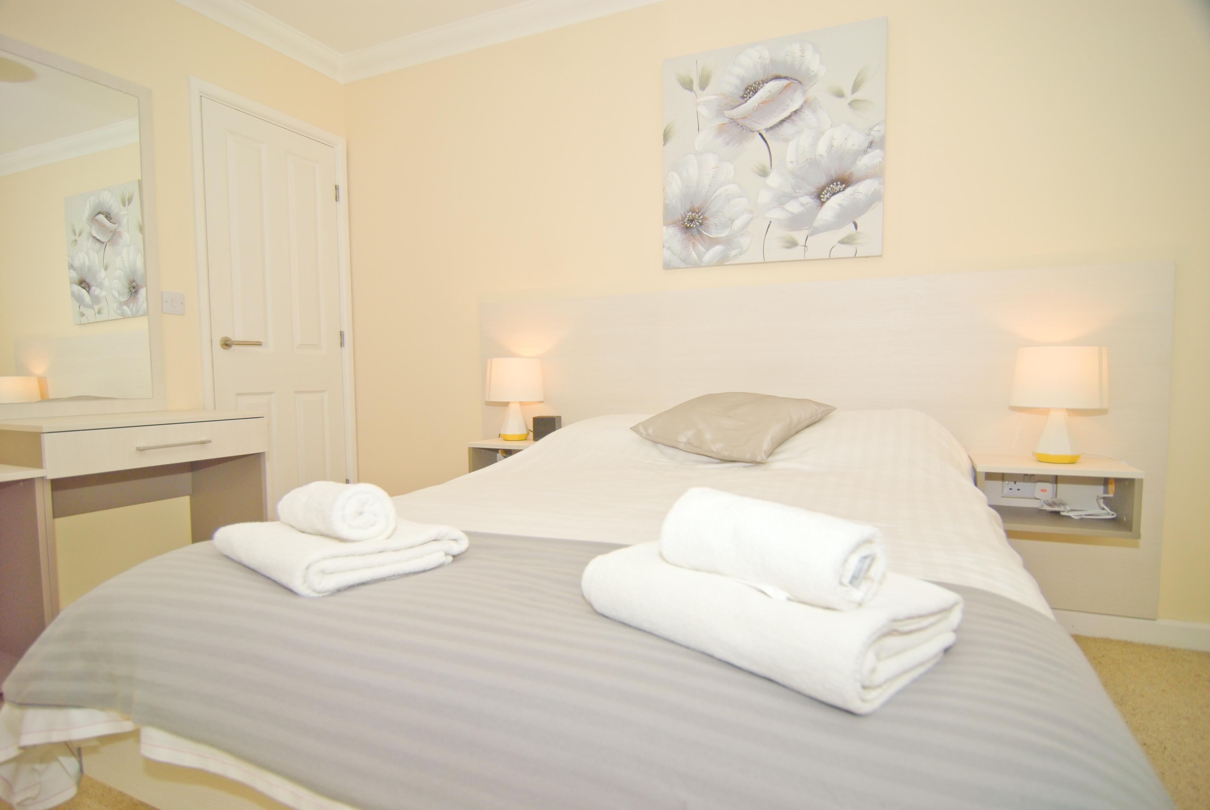 Room And Roof Southampton Serviced Apartments Exterior photo
